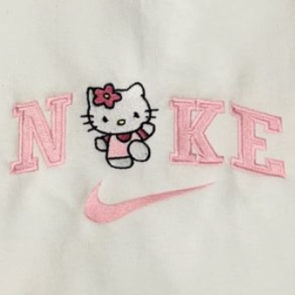 Meet your Posher, Adriana - Picture 2 of 2